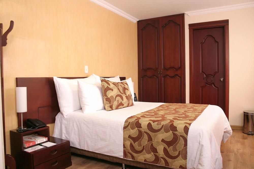 Luxor Plaza Hotel Pereira Dış mekan fotoğraf