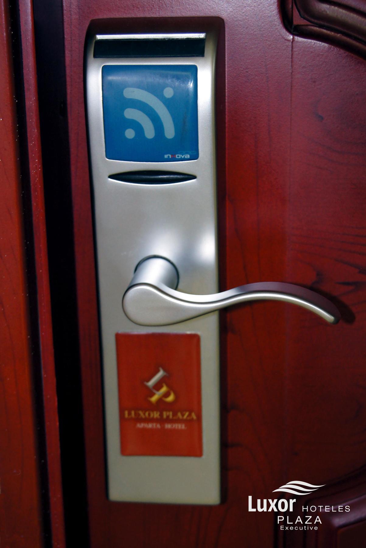 Luxor Plaza Hotel Pereira Dış mekan fotoğraf